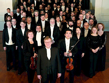 Die Musiker des Brandenburgisches Staatsorchesters Frankfurt stehend, Photo: Kisorsy