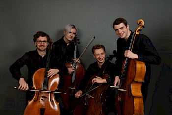 The Wolf Gang Cellists (Photo: Stefan Renno) vier Musiker