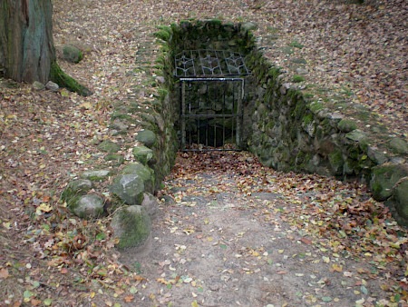 Eingang zu einer Höhle