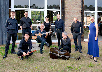 Gesangsstudenten der Hochschule "Hanns Eisler" mit Flötisten, Barockgitarristen und Cellisten